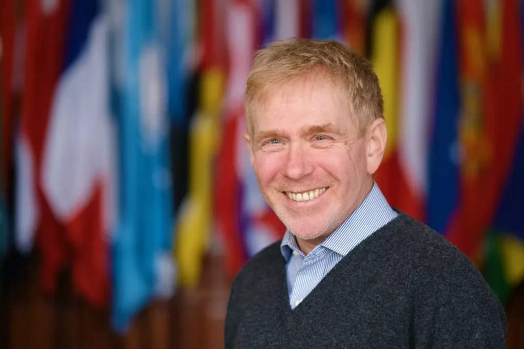 Aleh Cherp, professor på Internationella miljöuniversitetet vid Lunds universitet, som leder arbetspaket 3 ”Non-technical feasibility” i Mistra Electrification. Foto: Håkan Rodhe.